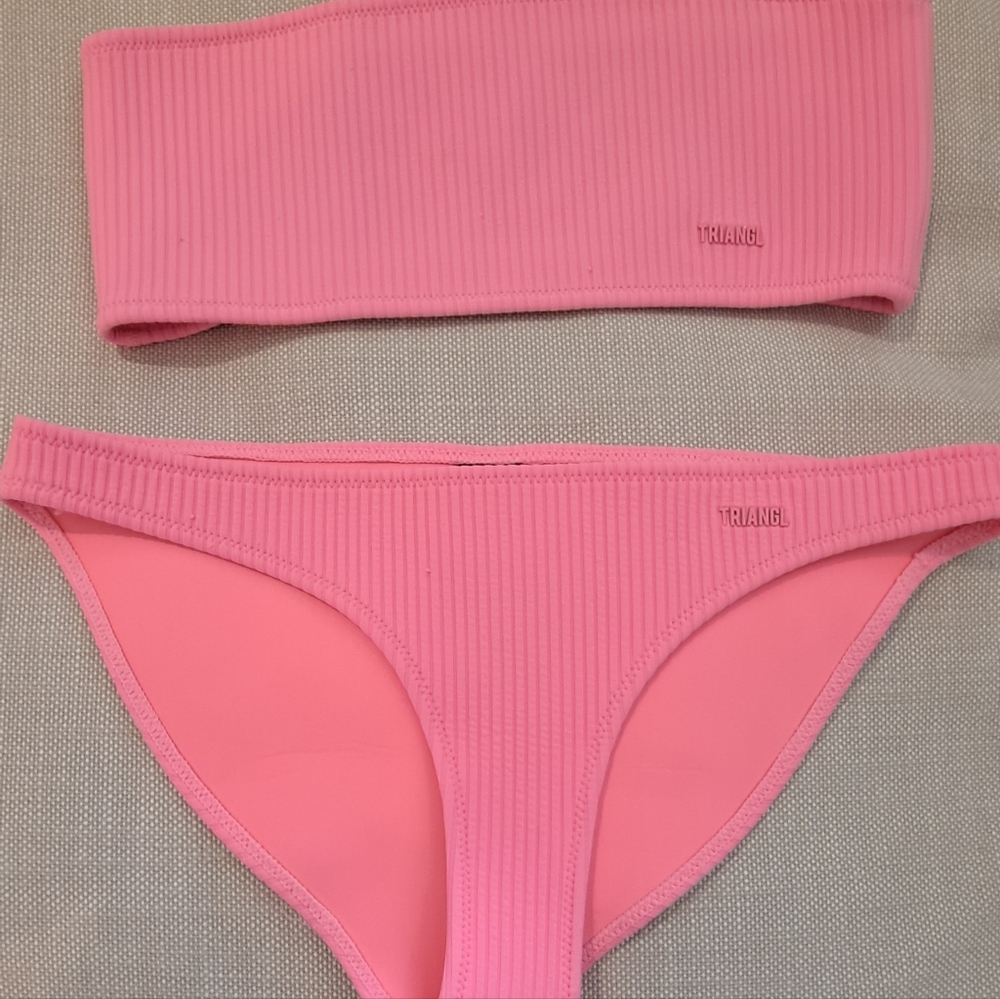 Bathing suit